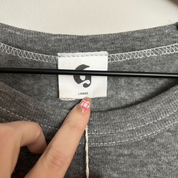Glossier Grey Sweatshirt Size Large - Picture 4 of 8